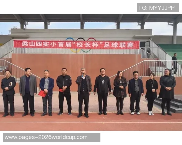 探索足球词语搭配的魅力与应用技巧提升你的足球语言表达能力